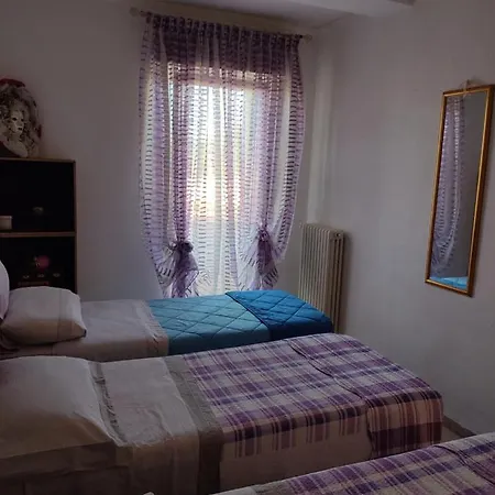 Lucy Holiday home *